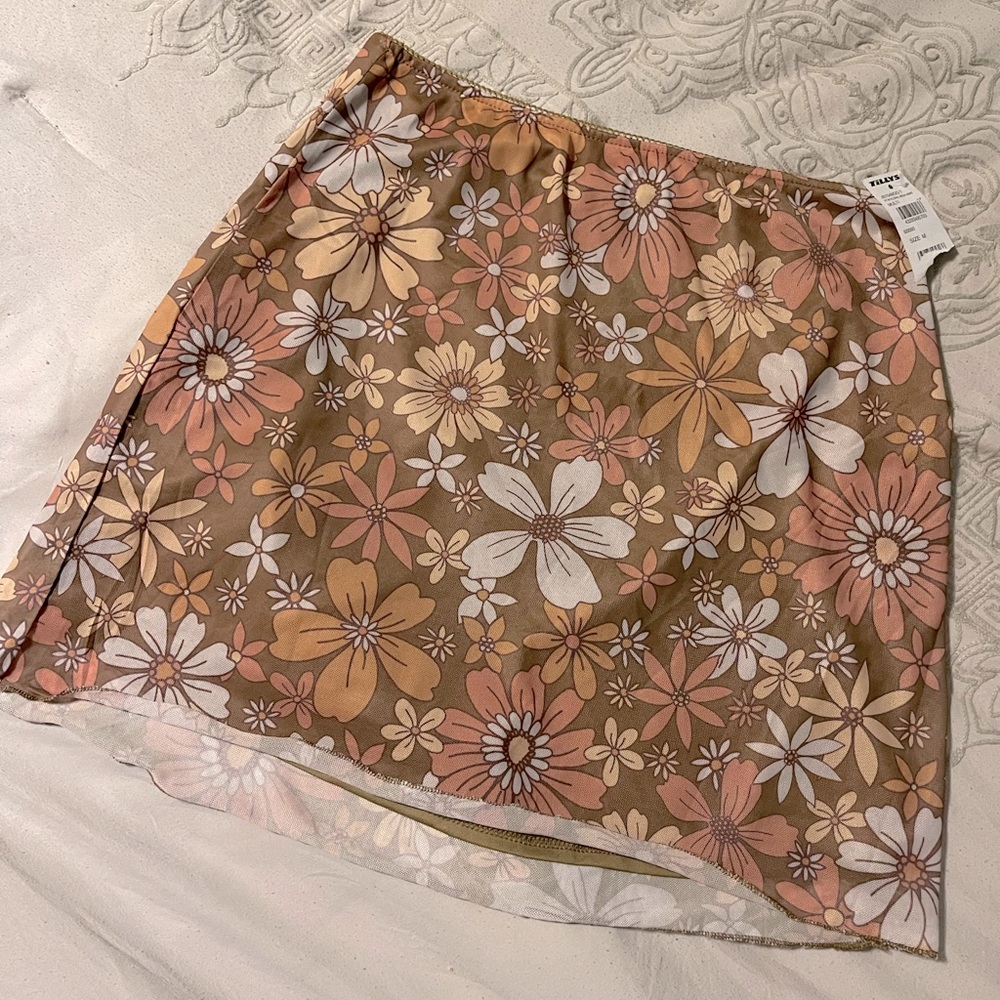 Brown floral mini skirt